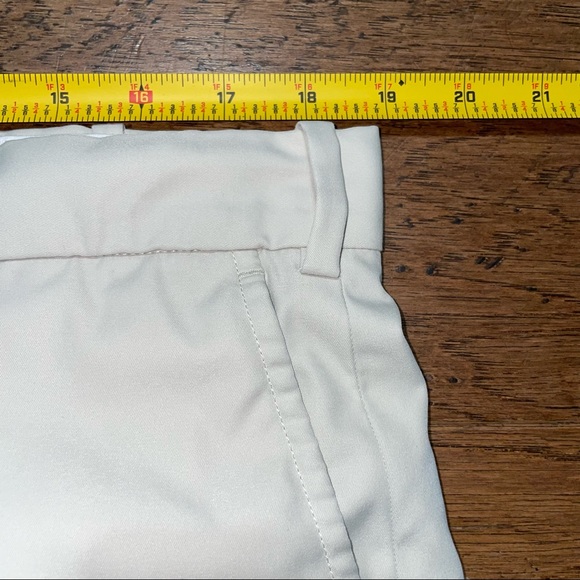 Ralph Lauren RLX Flat Front 100% Polyester Beige Golf Shorts Men’s 36 (Actual 38 - Picture 6 of 7